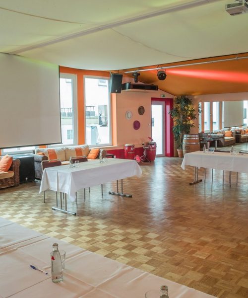 c69996_920a79bfb99349d5815f210dcae821ba~mv2_d_3000_2000_s_2